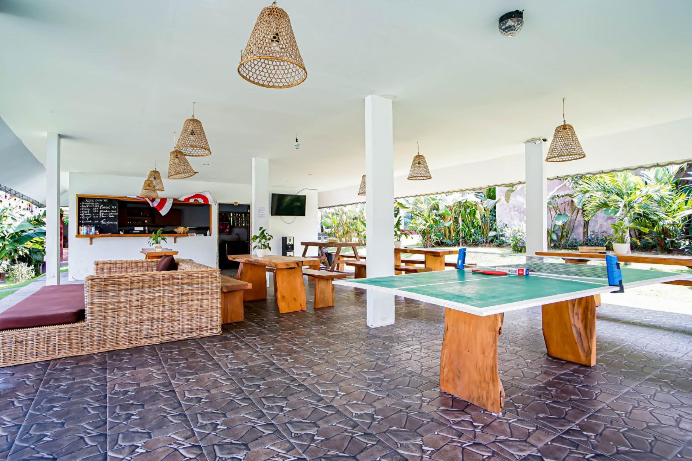 Agung Wiwin Homestay & Restaurant Mengwi Exterior photo