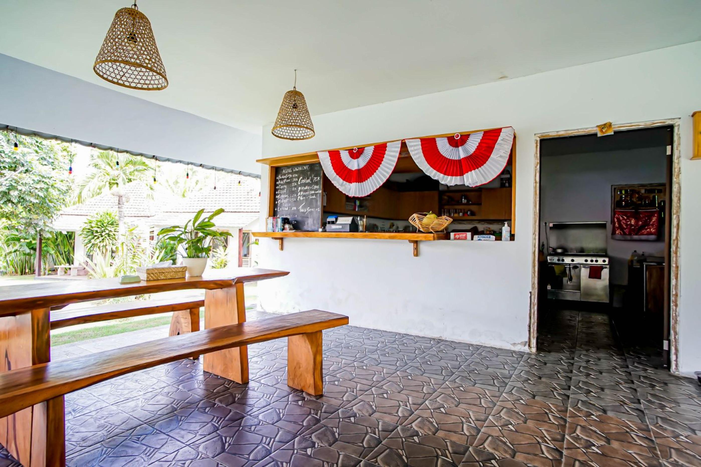 Agung Wiwin Homestay & Restaurant Mengwi Exterior photo