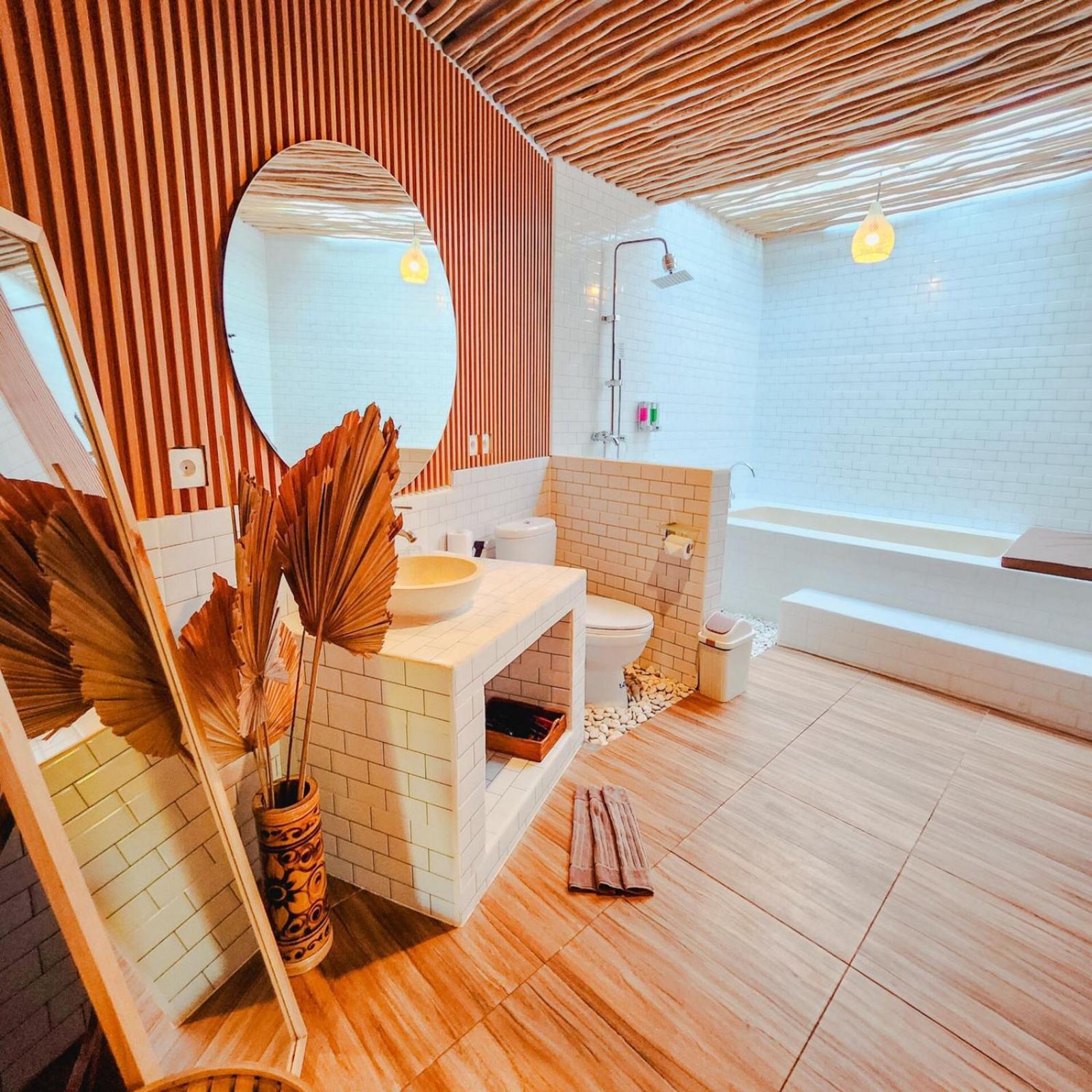 Agung Wiwin Homestay & Restaurant Mengwi Exterior photo